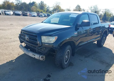 2011 Toyota Tundra Grade 5.7L V8 z USA, uszkodzony, nr VIN 5TFDY5F15BX194204